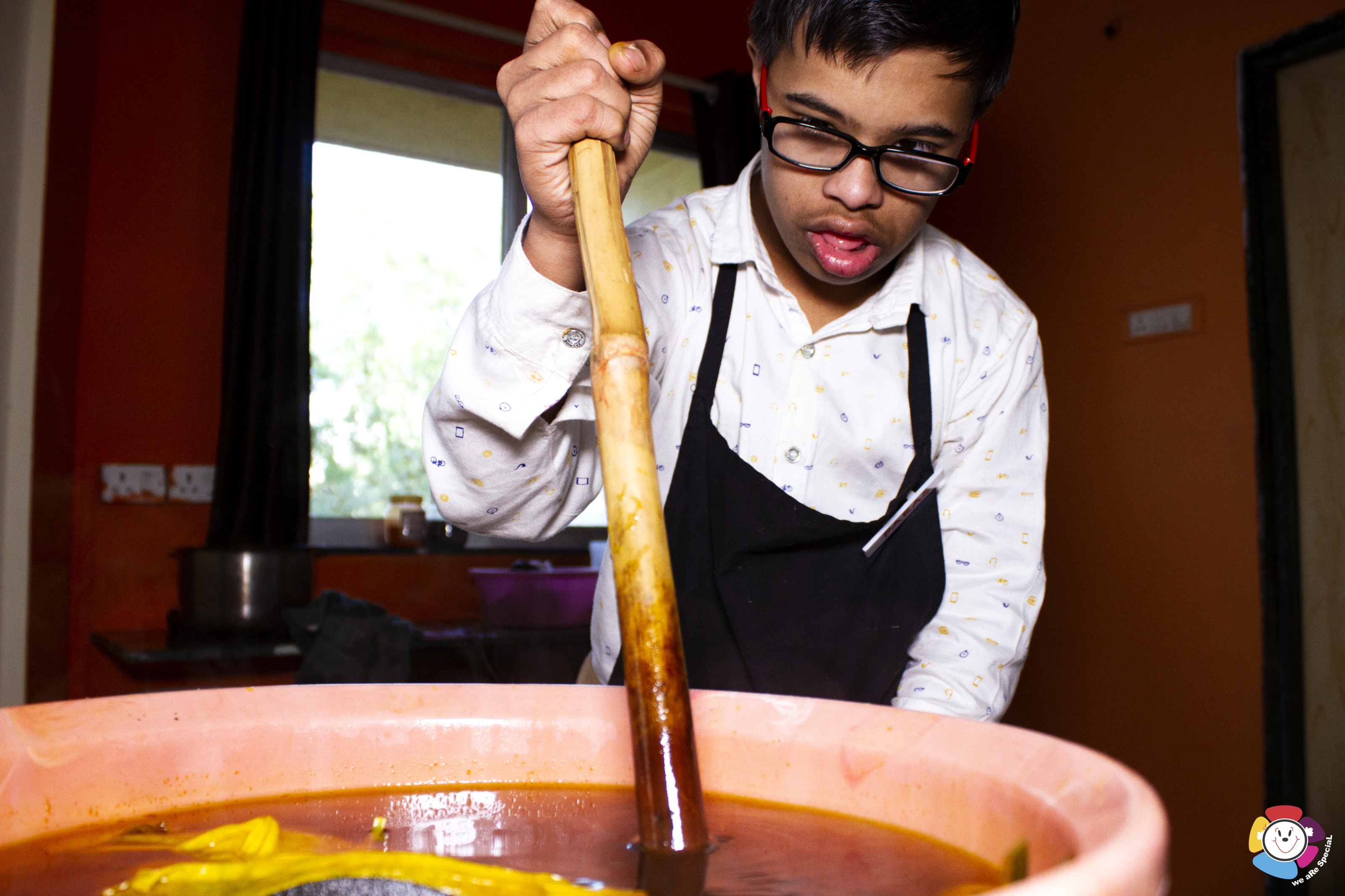 Stirring the color